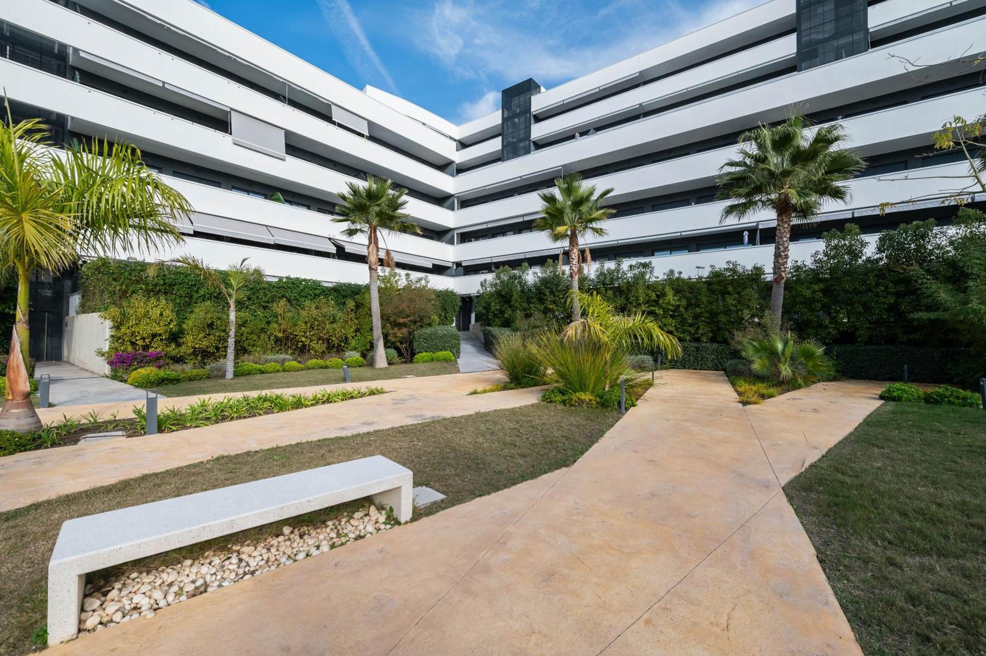 Estepona Wellingtonia المظهر الخارجي الصورة