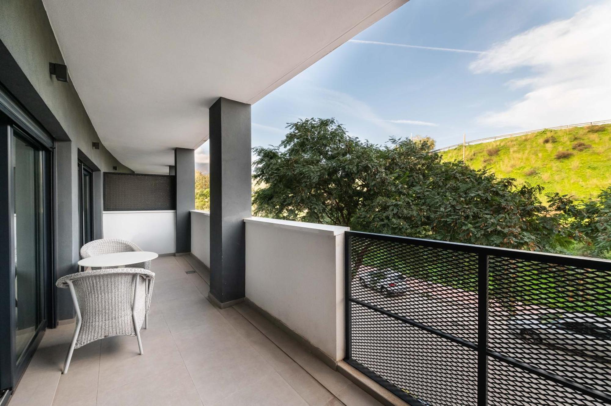 Estepona Wellingtonia المظهر الخارجي الصورة
